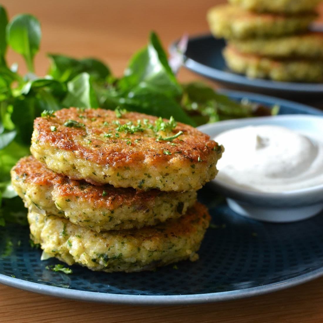 Goldbraune Hirse-Bratlinge